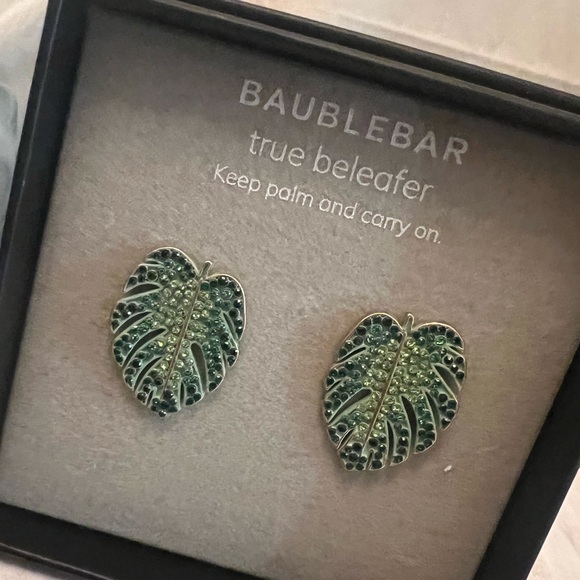 Bauble Bar "True Beleafer" Leaf Earrings - Picture 2 of 3